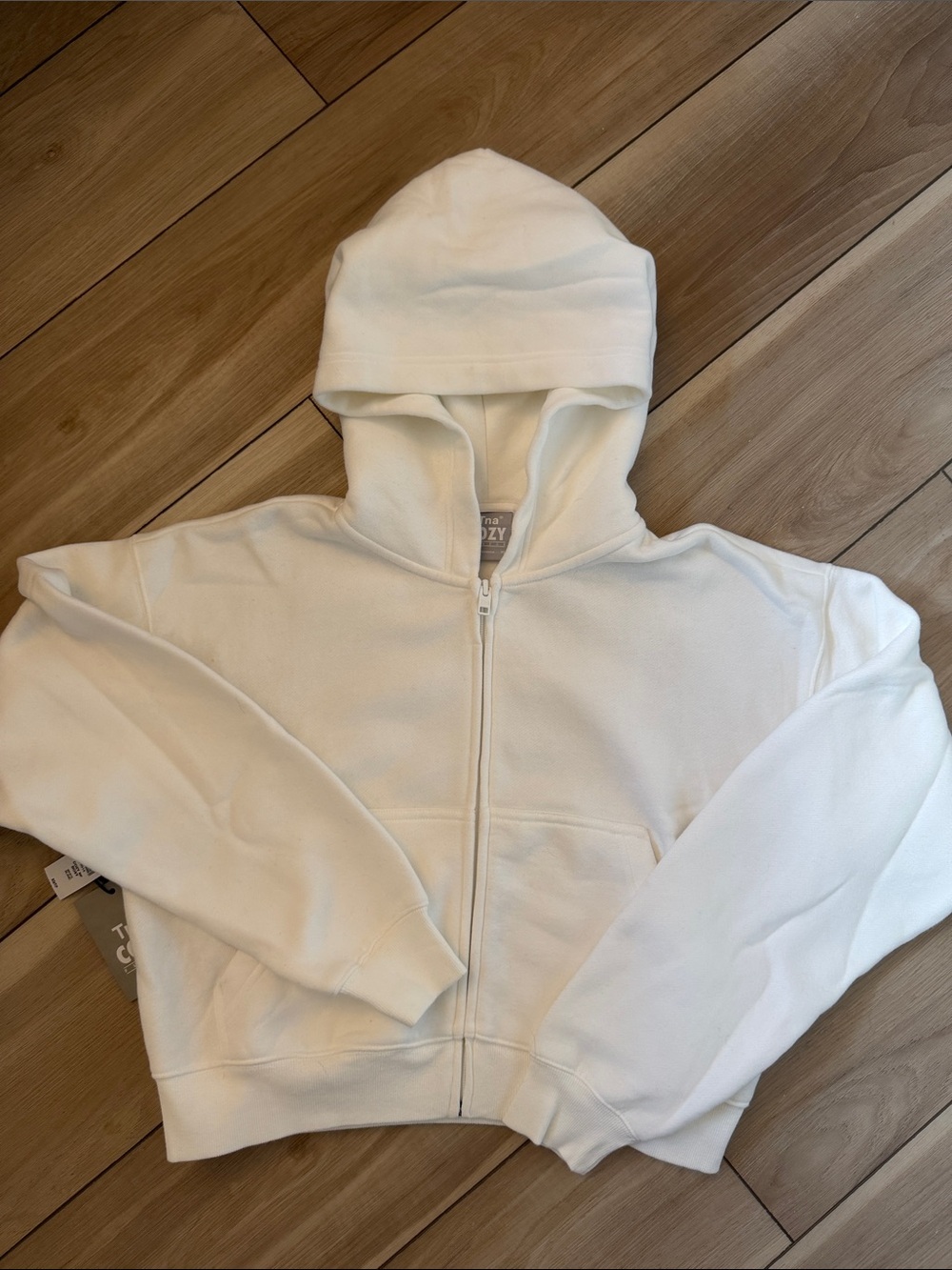 NWT Aritzia TNA White Cropped Boxy Boyfriend Zip Hoodie